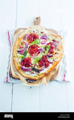  Tarte Flambée: İçindeki Yanan Peynir ve İncecik Hamuruyla Damağınızı Şenlendirecek Bir Lezzet Şöleni!