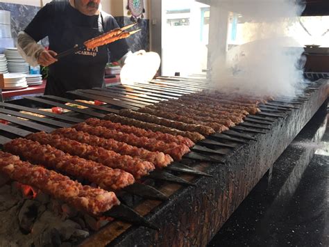  Yueyang  Çiğ Köfteleri, Acılı Tatlarla Ağızda Patlayan Lezzetler!